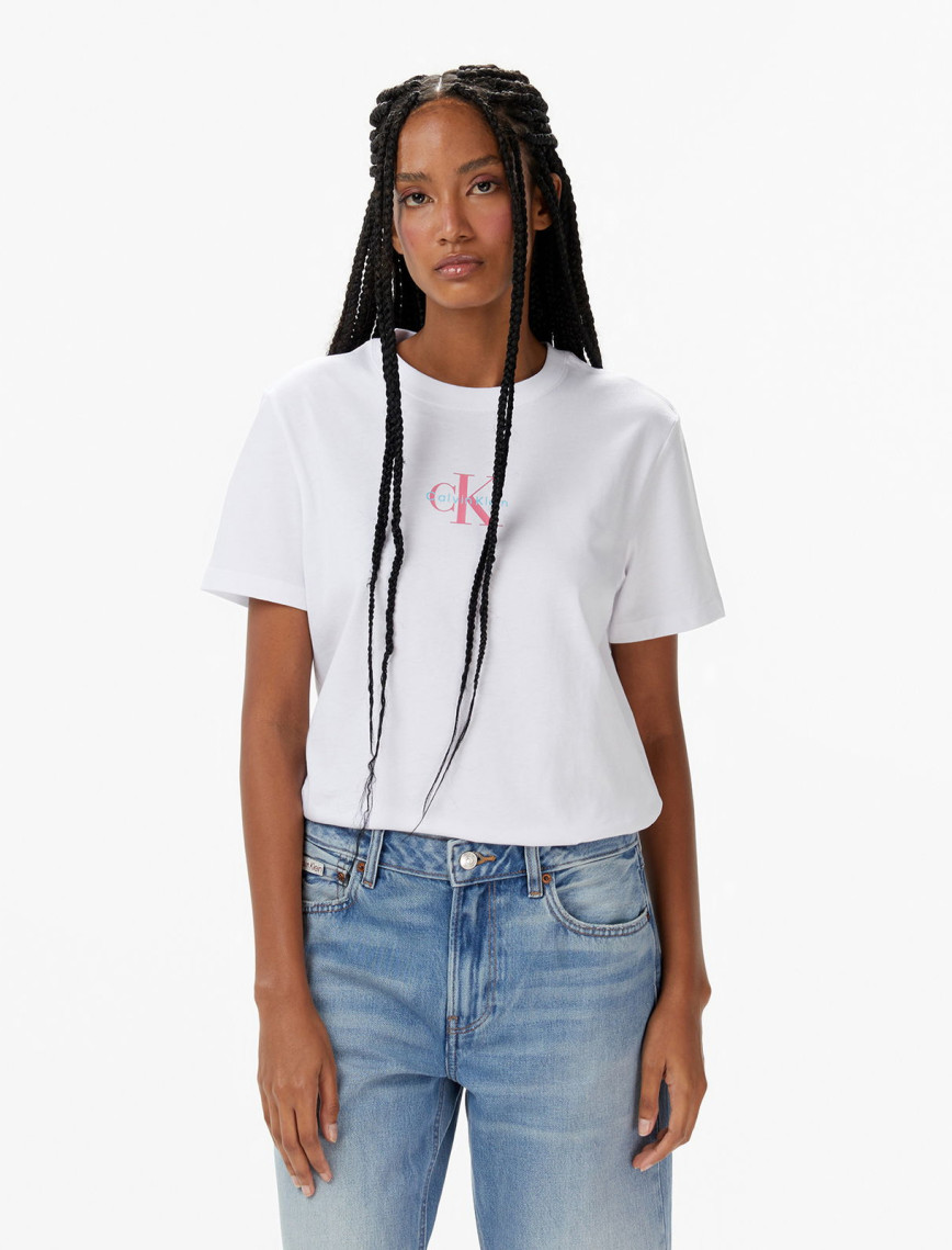 Calvin Klein Classic Logo Kadın Beyaz T-Shirt Calvin Klein Classic Logo Kadın Beyaz T-Shirt