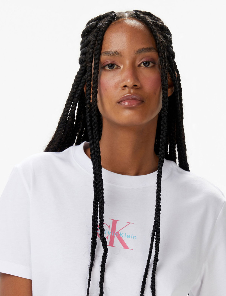 Calvin Klein Classic Logo Kadın Beyaz T-Shirt Calvin Klein Classic Logo Kadın Beyaz T-Shirt