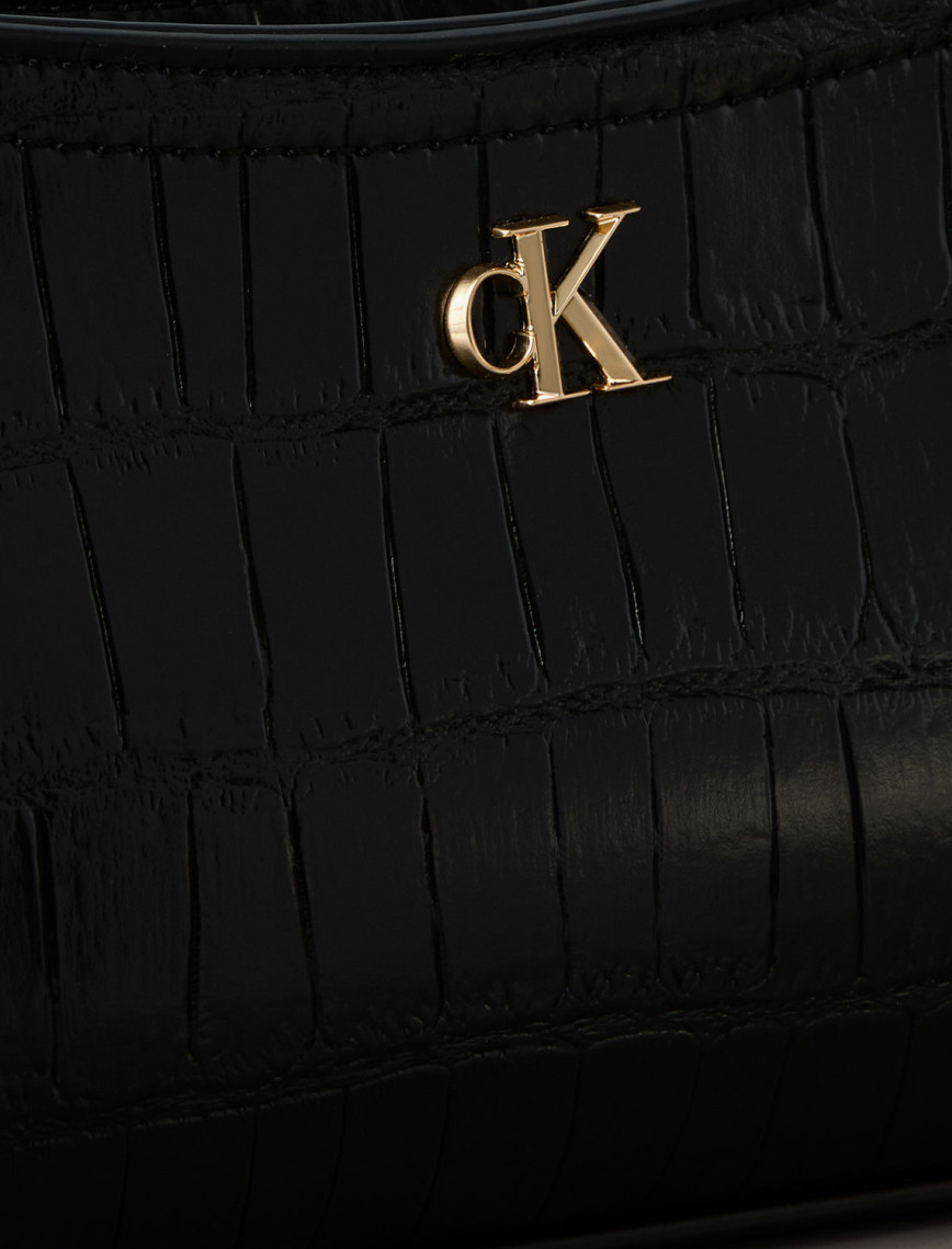 Calvin Klein Croc Small Shoulder Kadın Siyah El Çantası Calvin Klein Croc Small Shoulder Kadın Siyah El Çantası
