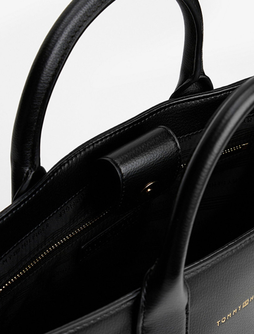 Tommy Hilfiger Casual Mini Tote Kadın Siyah El Çantası Tommy Hilfiger Casual Mini Tote Kadın Siyah El Çantası