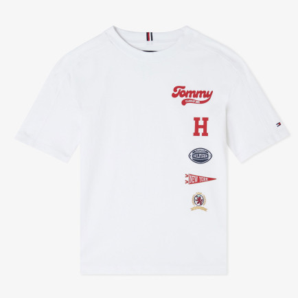 Tommy Hilfiger Varsity Multi Print Badge Çocuk Beyaz T-Shirt Tommy Hilfiger Varsity Multi Print Badge Çocuk Beyaz T-Shirt