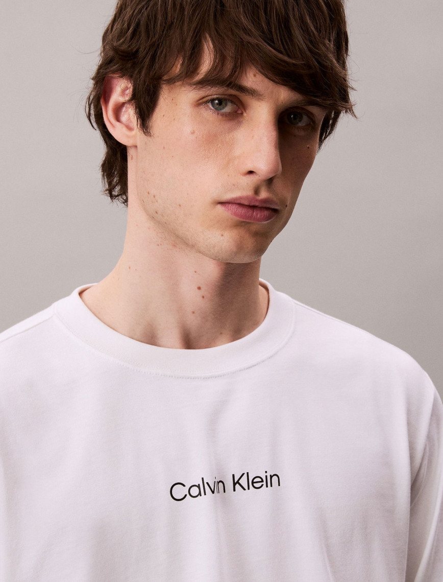 Calvin Klein Standard Logo Crew Erkek Beyaz T-Shirt Calvin Klein Standard Logo Crew Erkek Beyaz T-Shirt