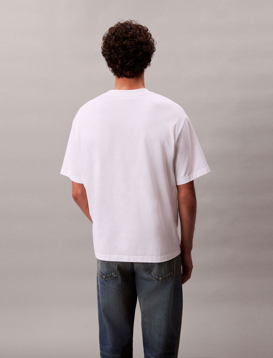 Calvin Klein Cursive Graphic Erkek Beyaz T-Shirt Calvin Klein Cursive Graphic Erkek Beyaz T-Shirt