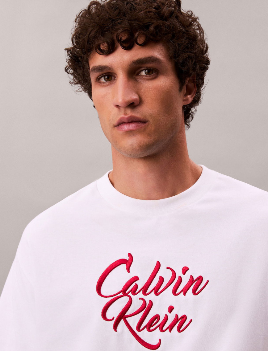 Calvin Klein Cursive Graphic Erkek Beyaz T-Shirt Calvin Klein Cursive Graphic Erkek Beyaz T-Shirt