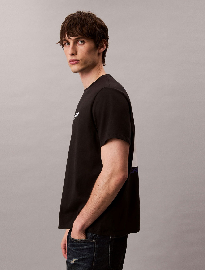 Calvin Klein Stack Graphic Erkek Siyah T-Shirt Calvin Klein Stack Graphic Erkek Siyah T-Shirt