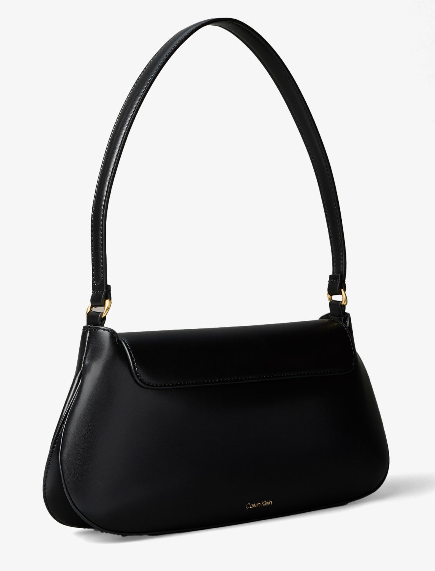 Calvin Klein Hardware Flap Shoulder Kadın Siyah El Çantası Calvin Klein Hardware Flap Shoulder Kadın Siyah El Çantası
