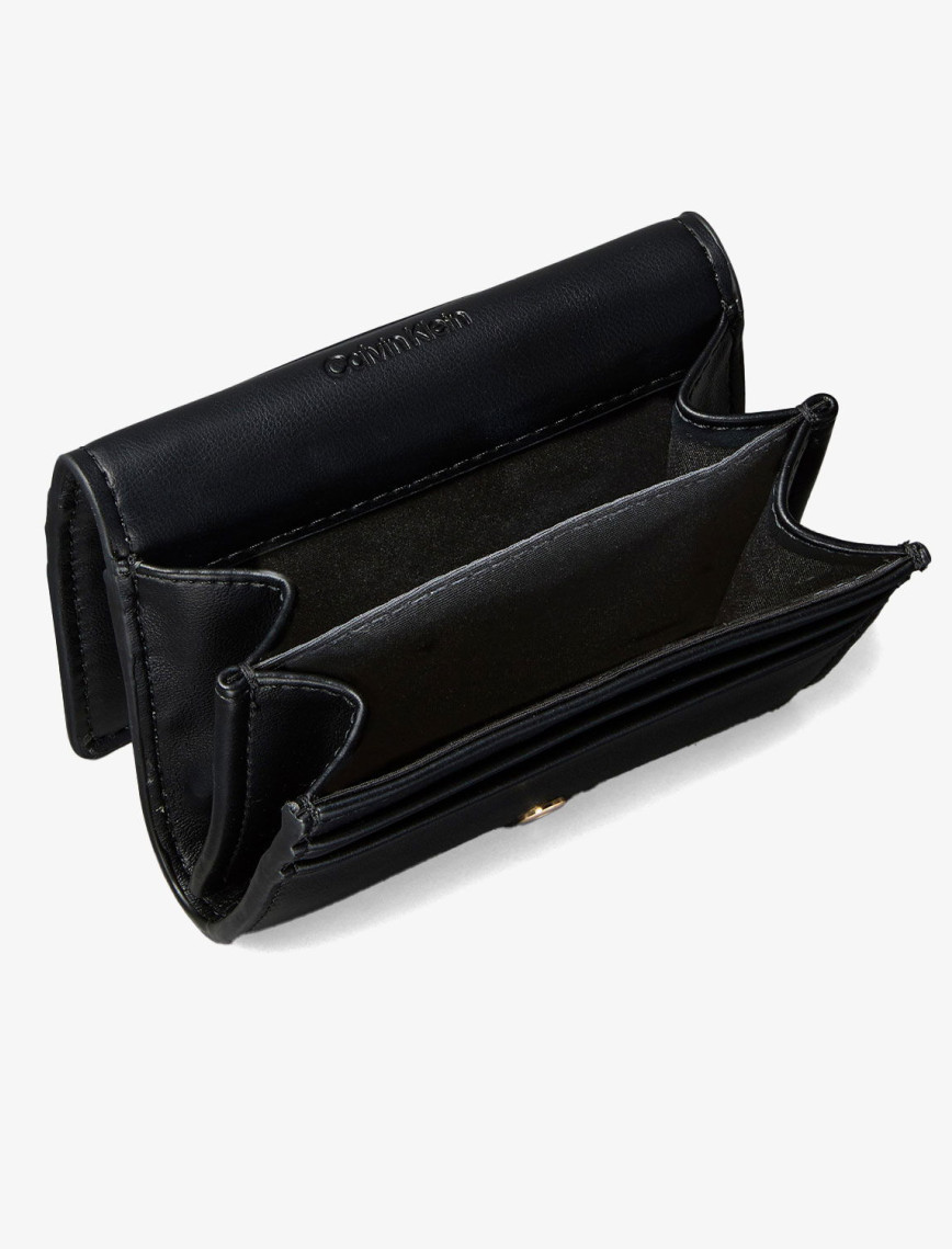 Calvin Klein Bold Medium Kadın Siyah Cüzdan Calvin Klein Bold Medium Kadın Siyah Cüzdan